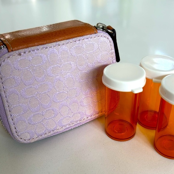 COACH Triple Pill Case Travel In Purple and Tan Leather Signature C's BRAND NEW - Picture 6 of 8